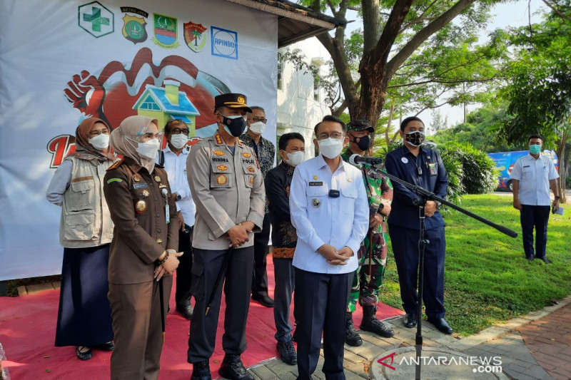 Pemkab bersama Polres Metro Bekasi Merubah kompleks perumahan Beverly Hills Jababeka menjadi tempat isolasi terpusat