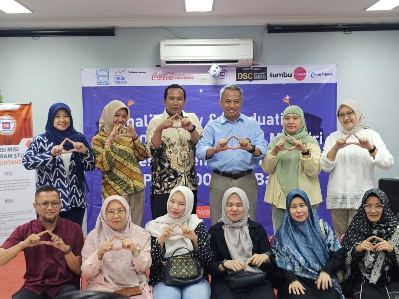 Final Review & Graduation AUM 2026 - Purwakarta