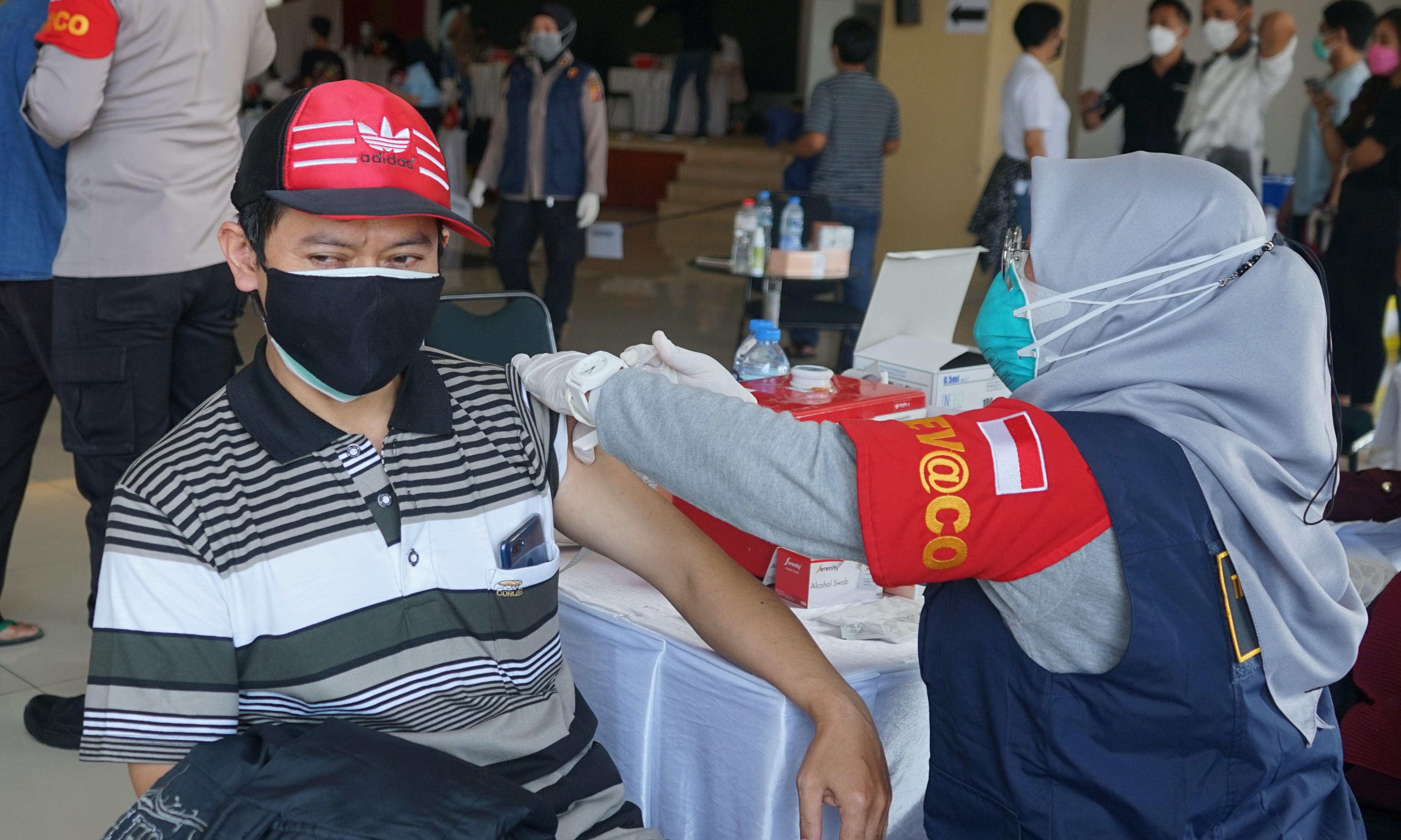 Vaksinasi Menjadi Kunci Pemulihan Ekonomi