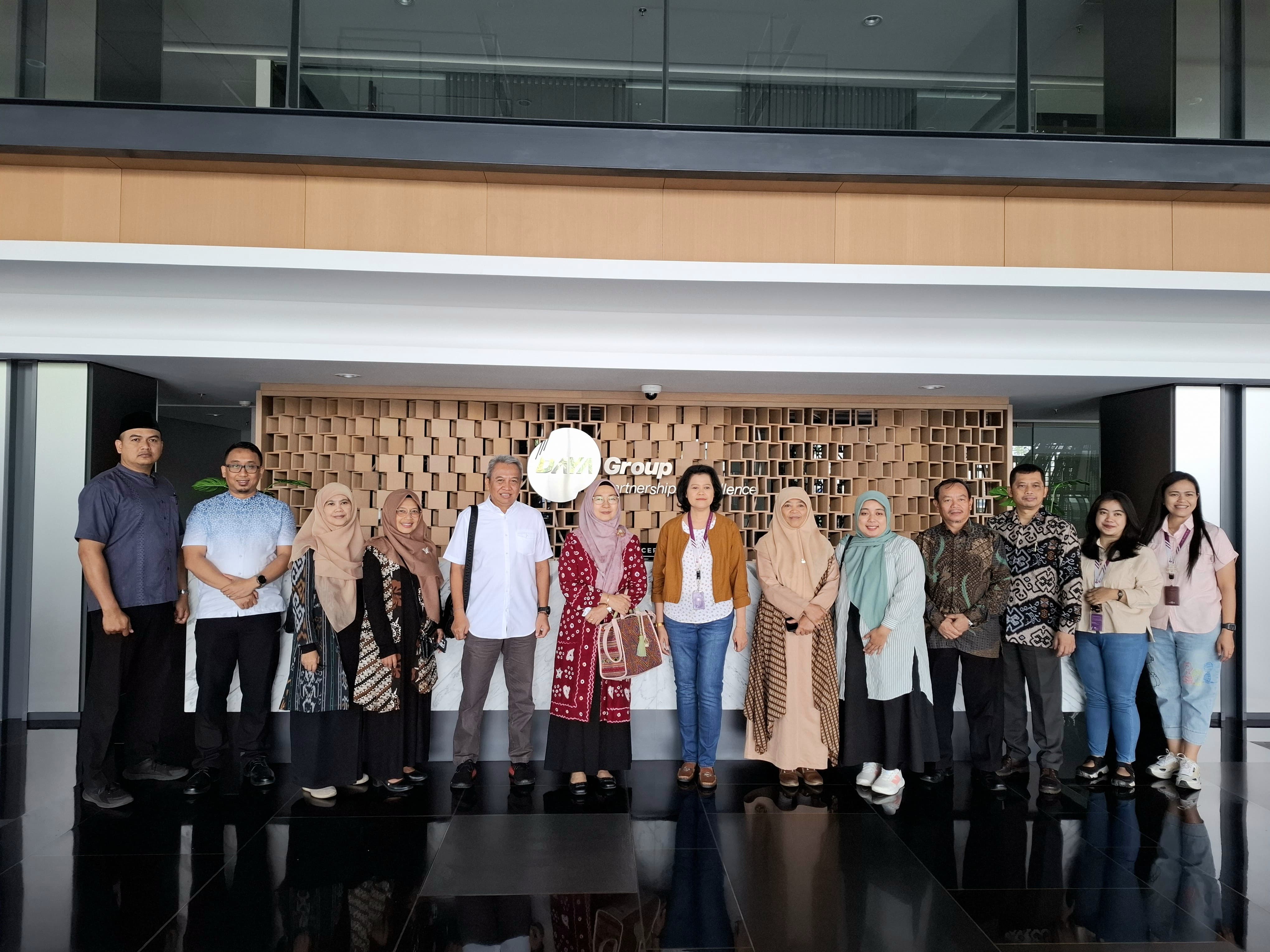 Kunjungan UNISBA ke Daya Group