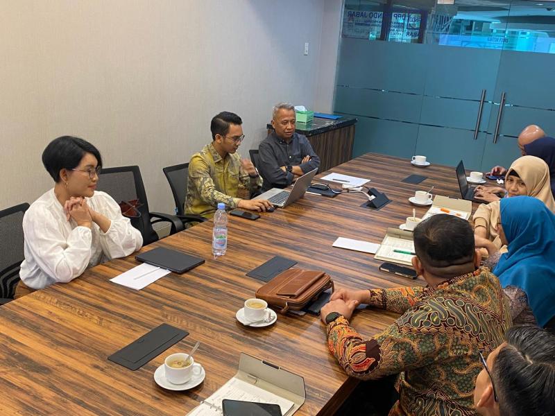 Badan Pusat Statistik Jawa Barat dengan APINDO Jawa Barat