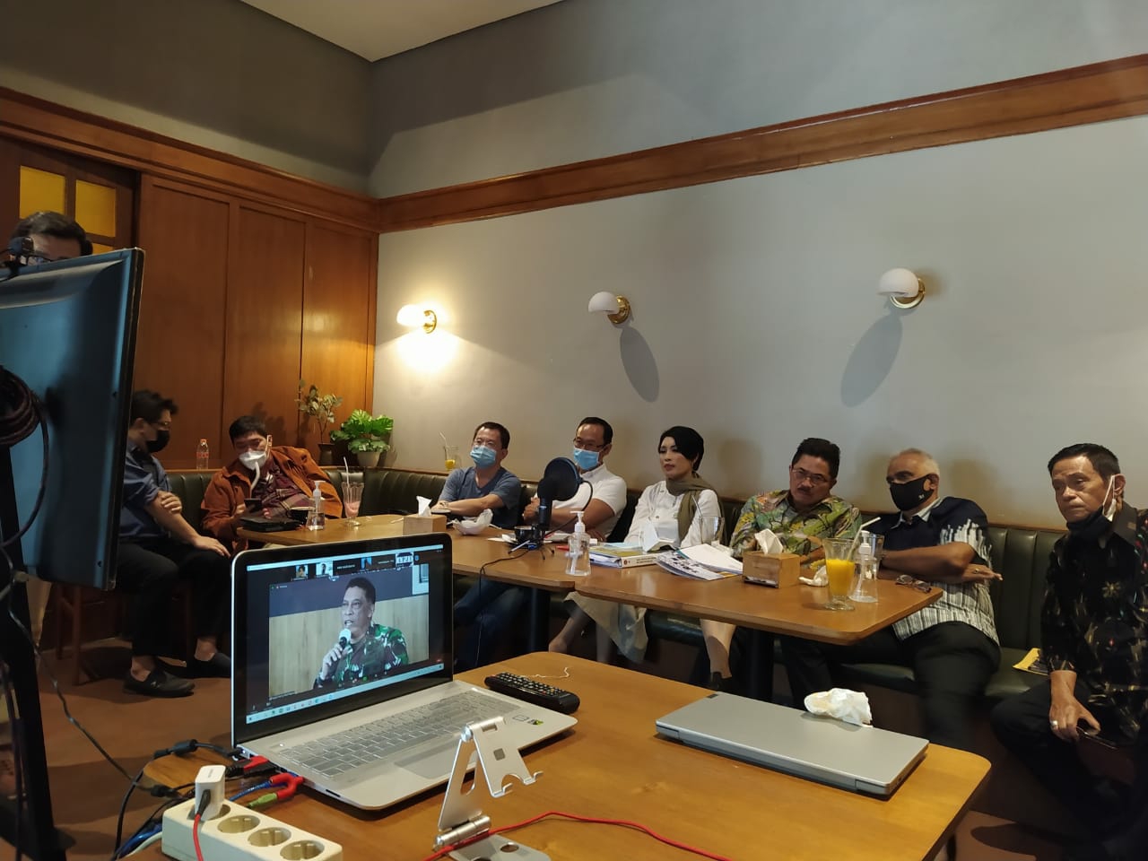 Webinar Sosialisasi Program KOMCAD bersama DPN APINDO dan Kemenhan
